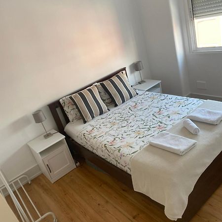 Quarto Do Bairro Lisbon Bagian luar foto