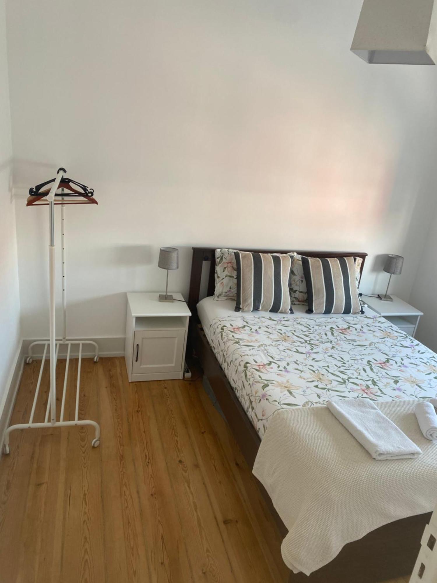 Quarto Do Bairro Lisbon Bagian luar foto