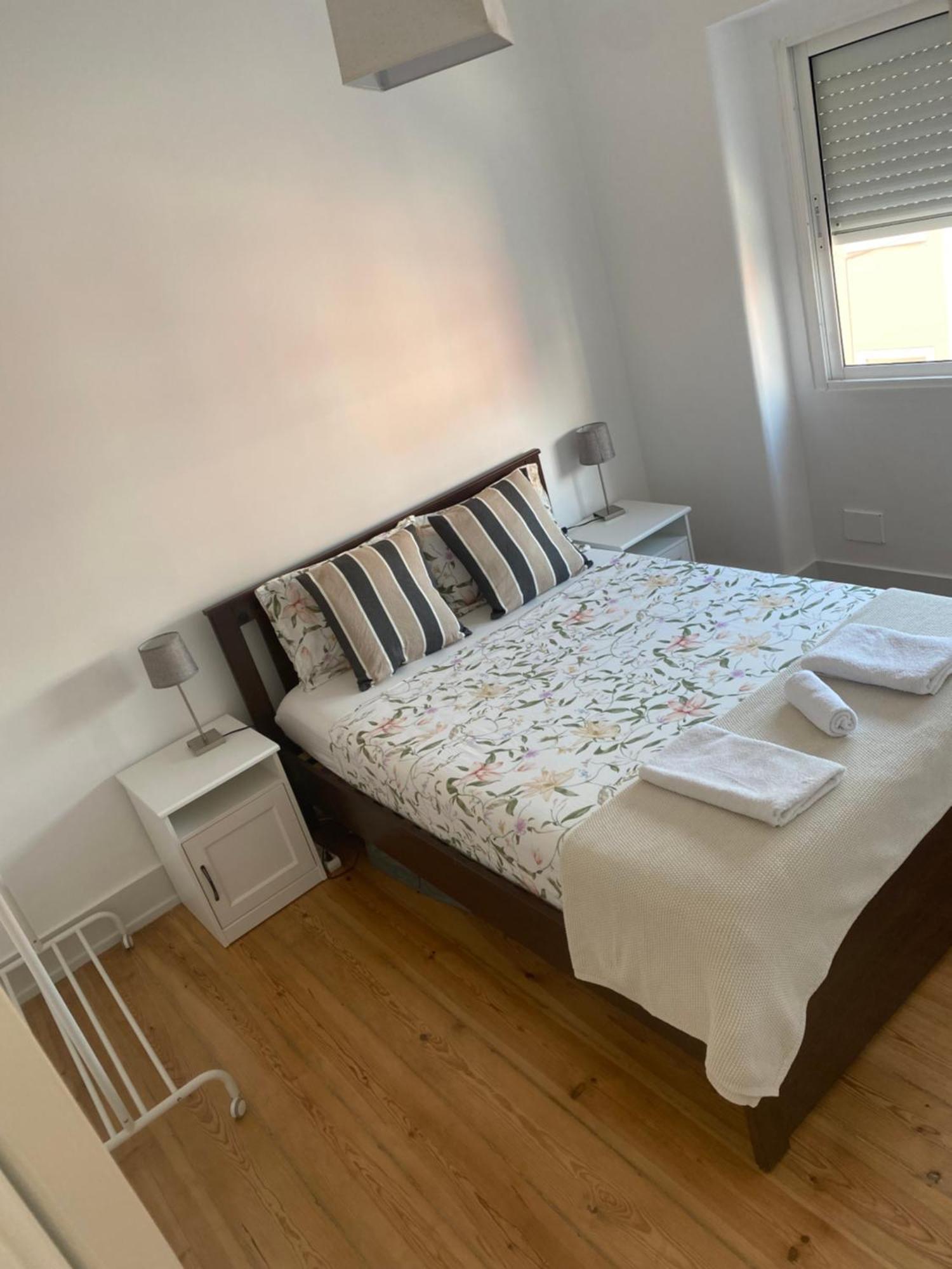 Quarto Do Bairro Lisbon Bagian luar foto